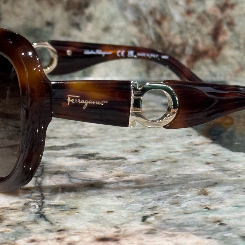 SALVATORE FERRAGAMO NWT Tortoise Cat-eye Sunglasses Authentic Gancini! - Picture 9 of 16